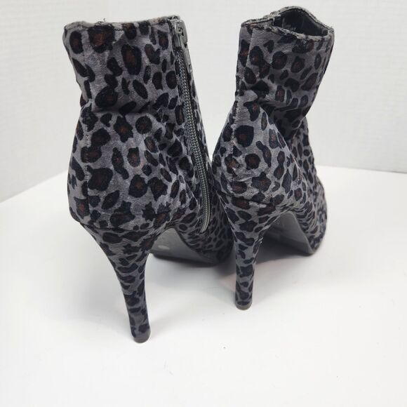 Women's Leopard Print Booties Stiletto Heels Dark Gray Velvet Size 8M - Picture 6 of 11
